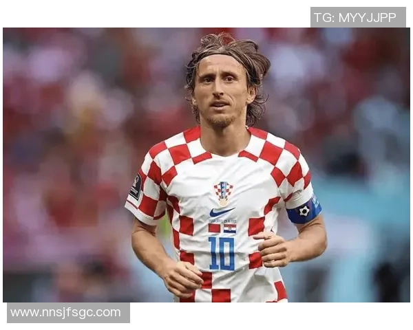 因频繁与对手发生冲突而广受争议的足球球星是谁