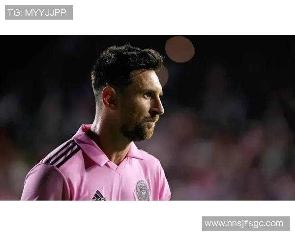 当前足坛最具影响力的顶级球星及其成就盘点 当前足坛最具影响力的顶级球星及其成就盘点