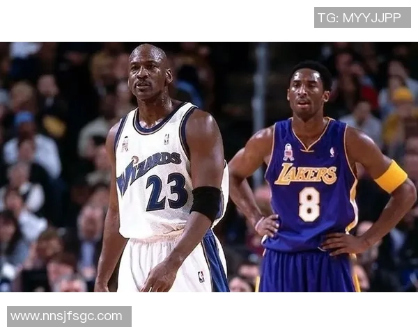 足球巨星十年对比从巅峰到传承技艺与成就的跨时代演绎