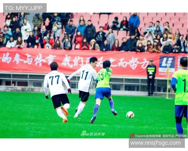 足球球星背景高清图赏析展现明星风采与竞技精神