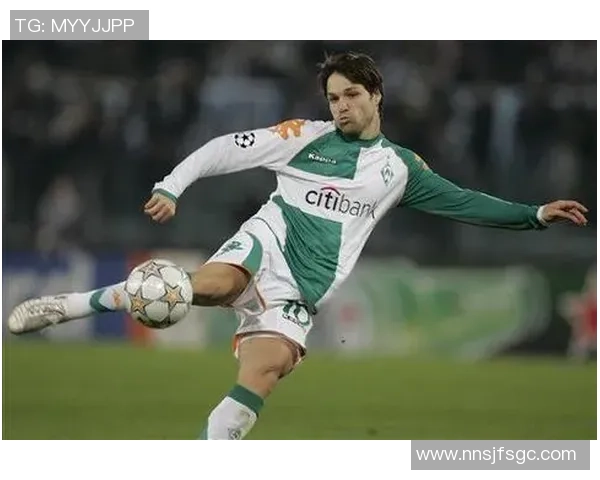 足球球衣传奇与球星风采融合的璀璨时刻揭示全球足坛潮流变迁